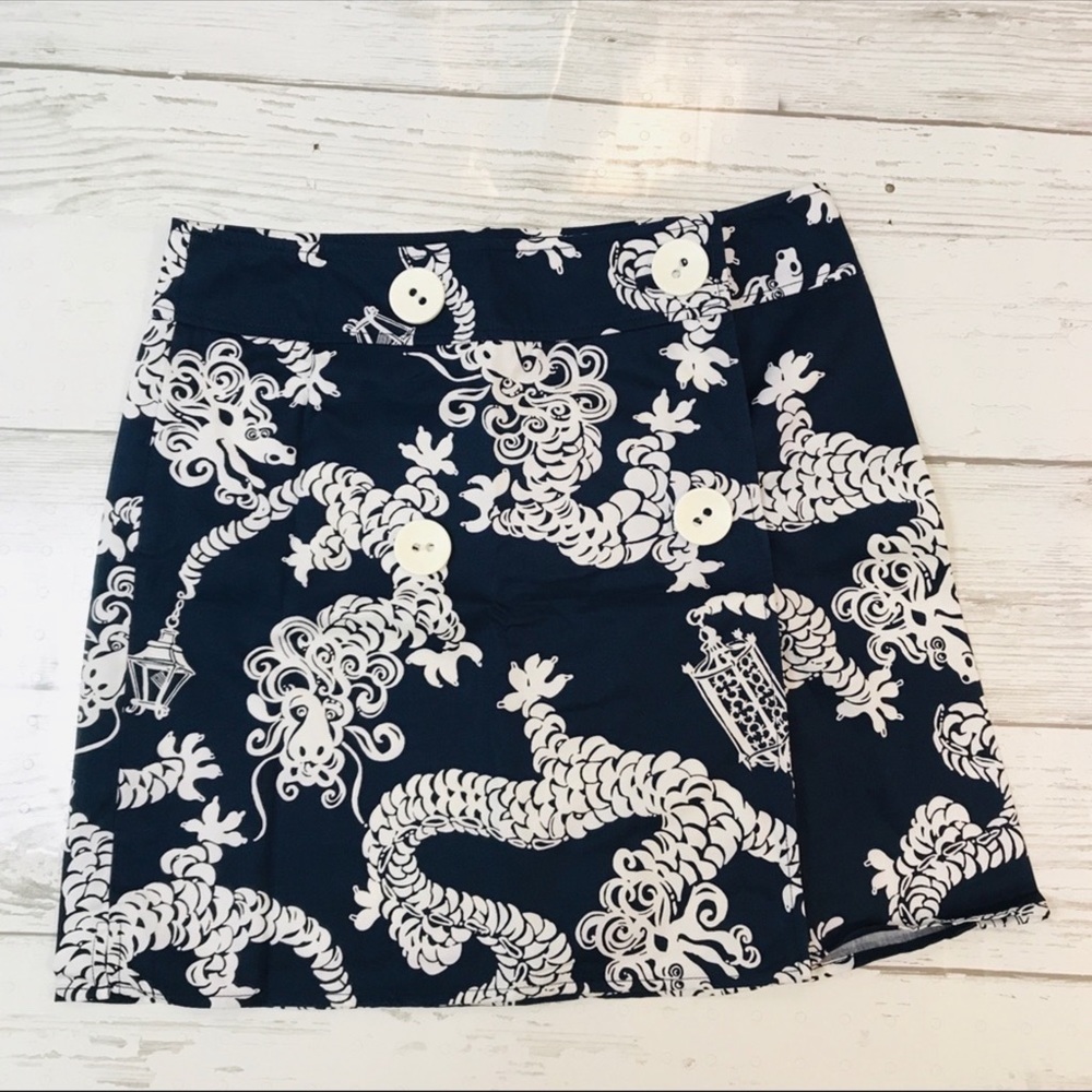 Lilly Pulitzer Navy Tail Lights Dragon Wra…